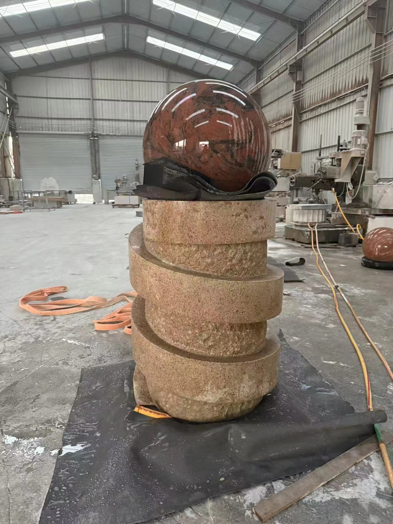 La fuente de pelota fue empaquetada y enviada a los Estados Unidos