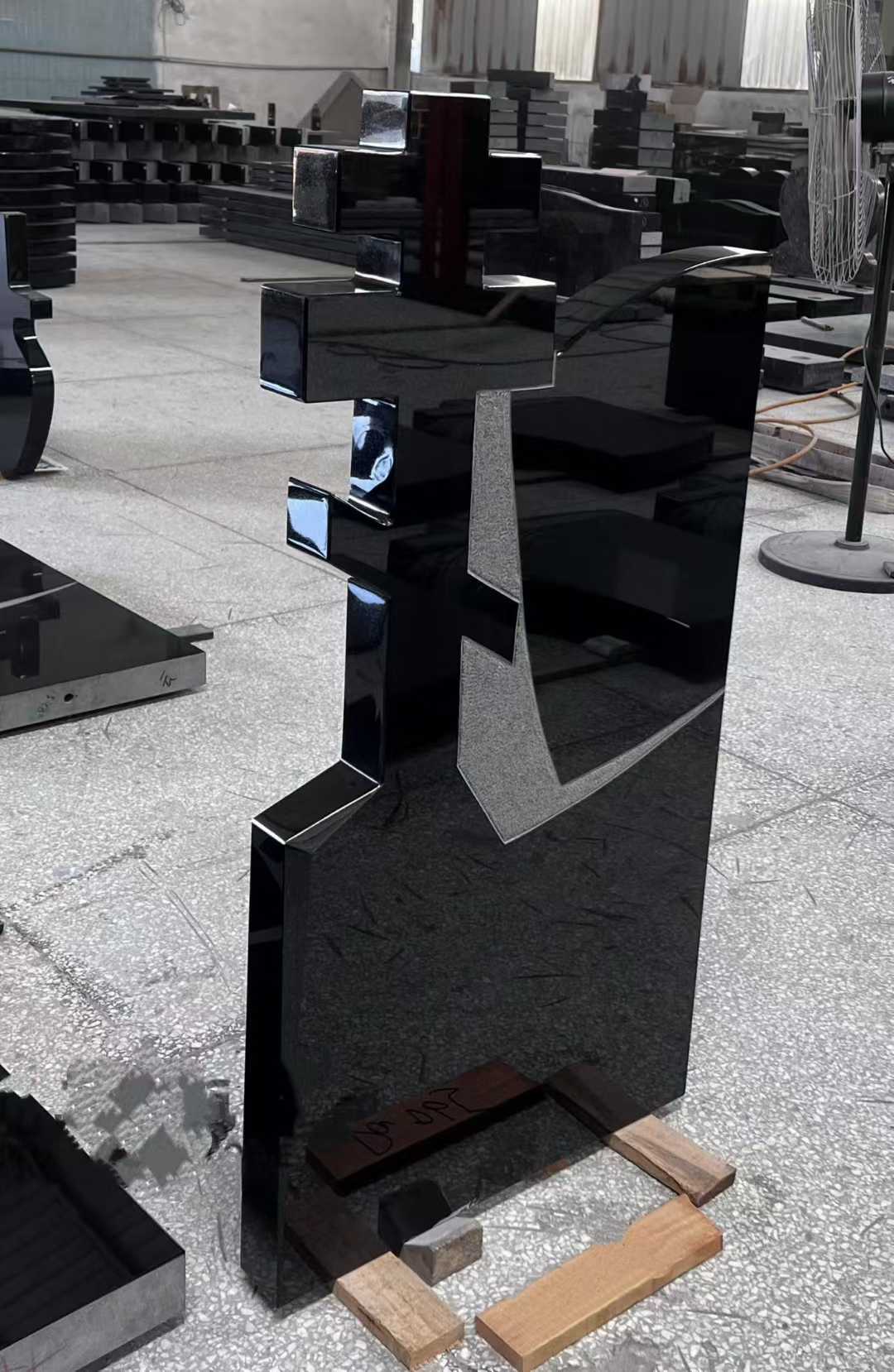 Lápida negra geométrica creativa de Xingyan